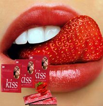 Kiss Strawberry -Flavoured Ribbed Condoms (24 Pack)