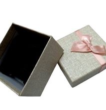 Cream gift box with pink bow