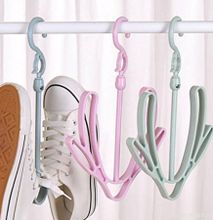 Plastic shoe hanger