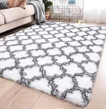 Pattern fluffy carpets 5 by 8 - White