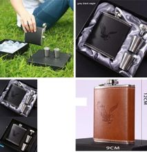 STAINLESS STEEL HIP FLASK + 2 TOT CUPS