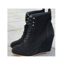 Black wedge boots
